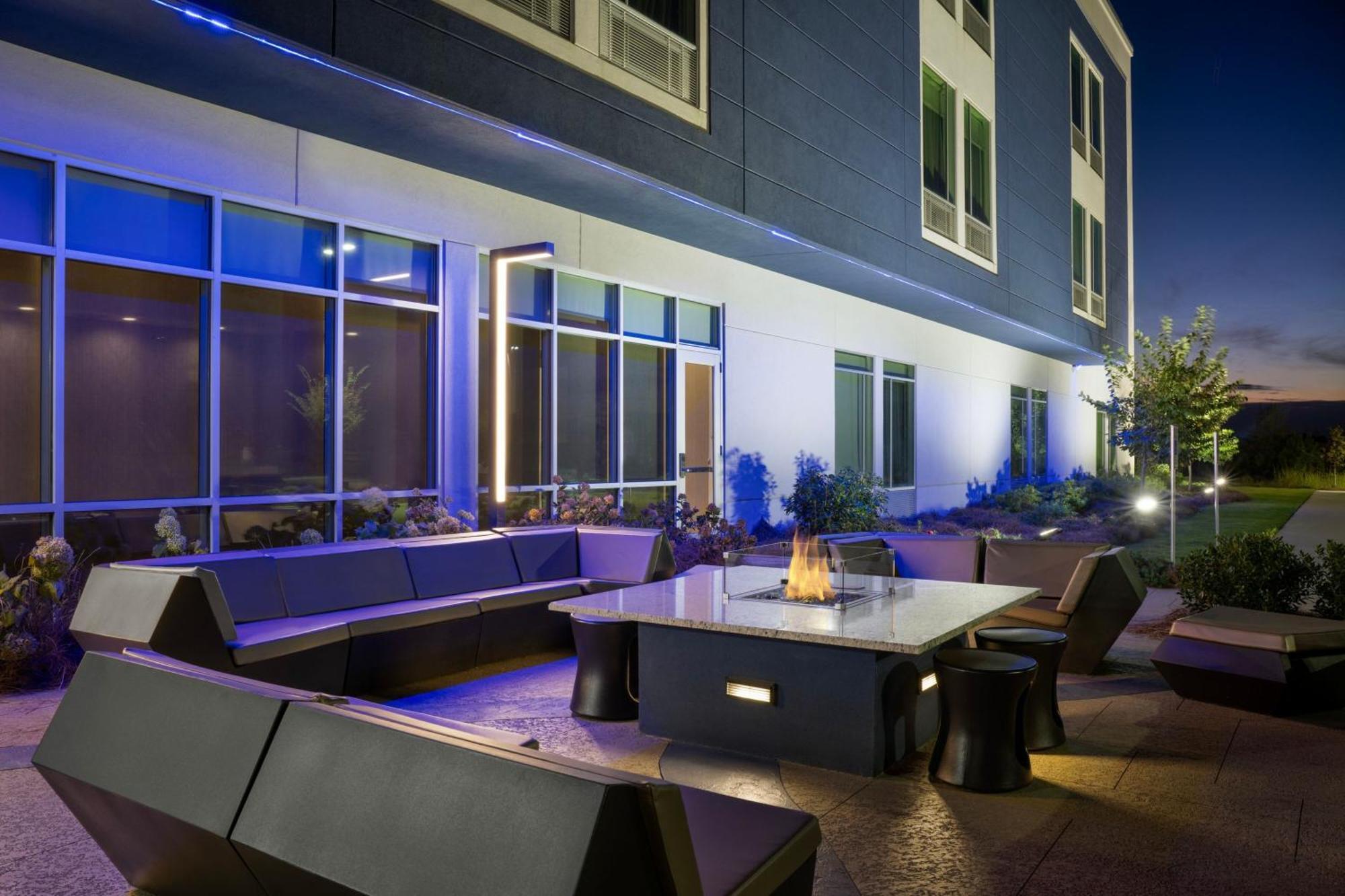 Springhill Suites By Marriott Birmingham Gardendale Exterior photo